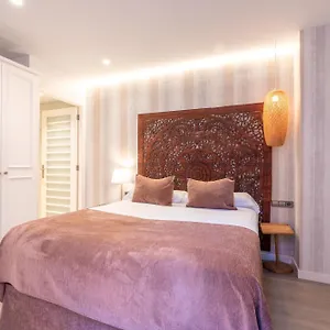 Serennia Fira Gran Via Exclusive Отель